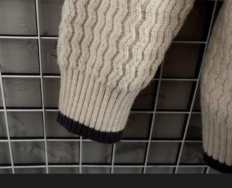 Dylan™ - Chic and Cozy Sweater