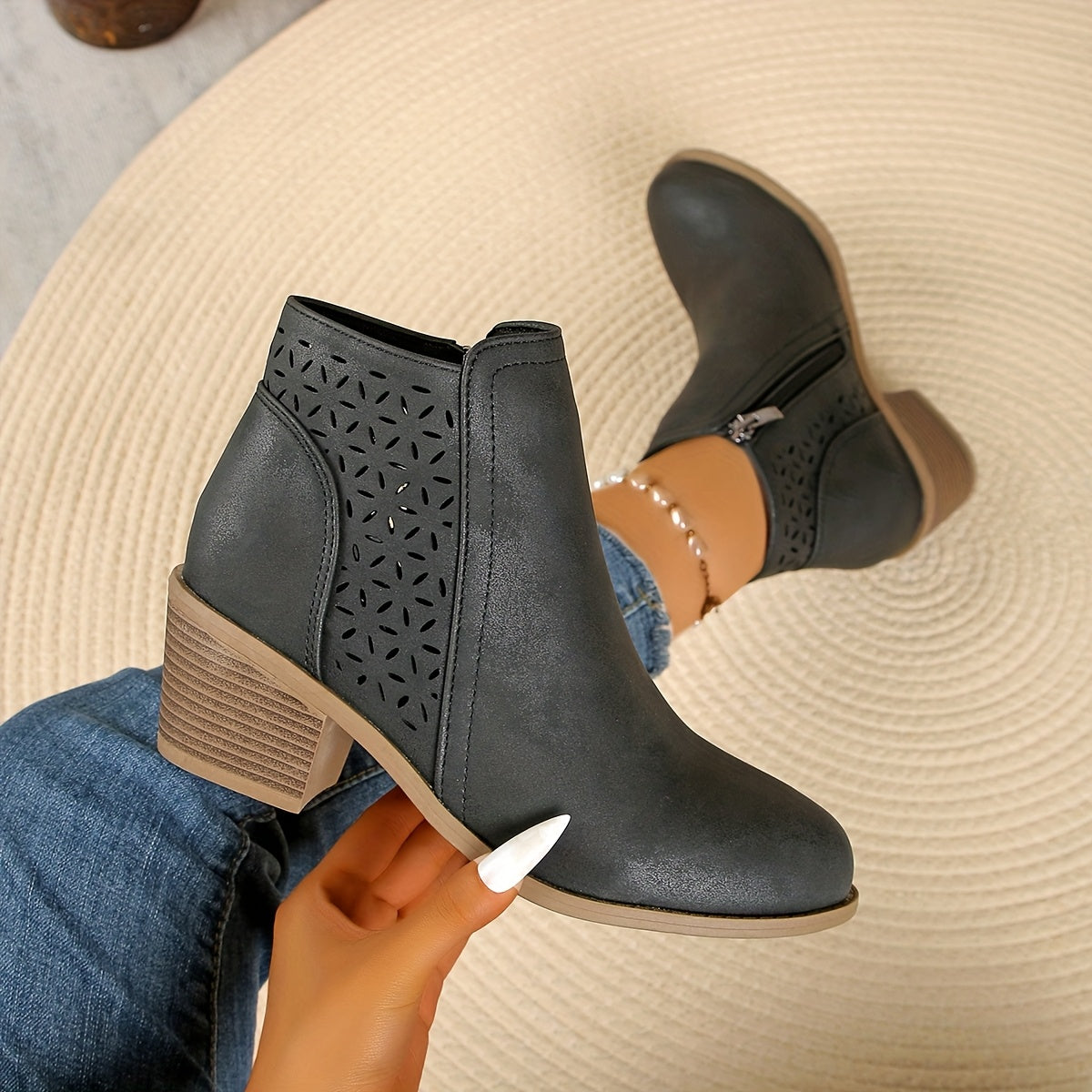 Lana – Breathable Ankle Boots with Lasting Comfort