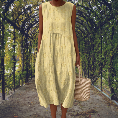 Aikaterini – Chic Sleeveless Dress with Convenient Pockets