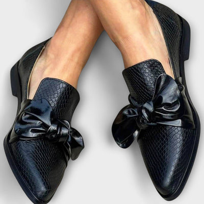 Sophia - Loafer with Bow Detail