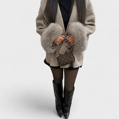 Haily - Elegant coat with eco-fur details