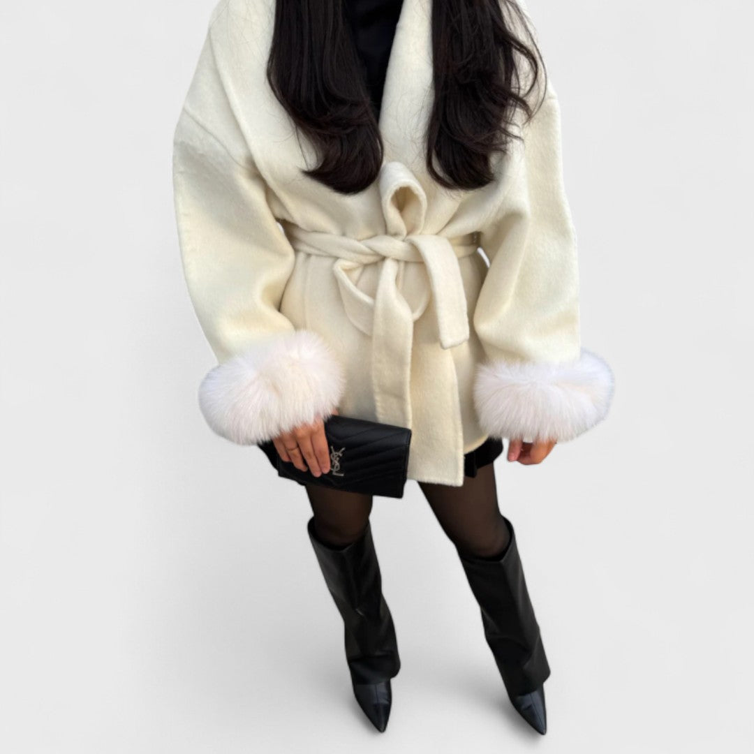 Haily - Elegant coat with eco-fur details
