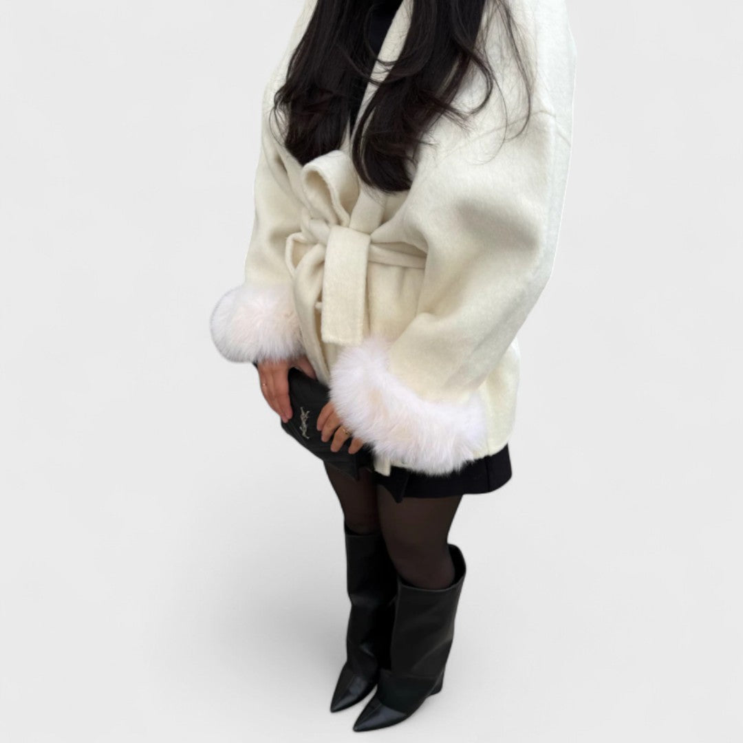 Haily - Elegant coat with eco-fur details