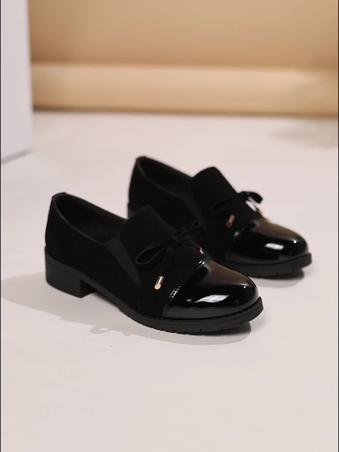 Camila – Elegant Moccasins with Soft Support