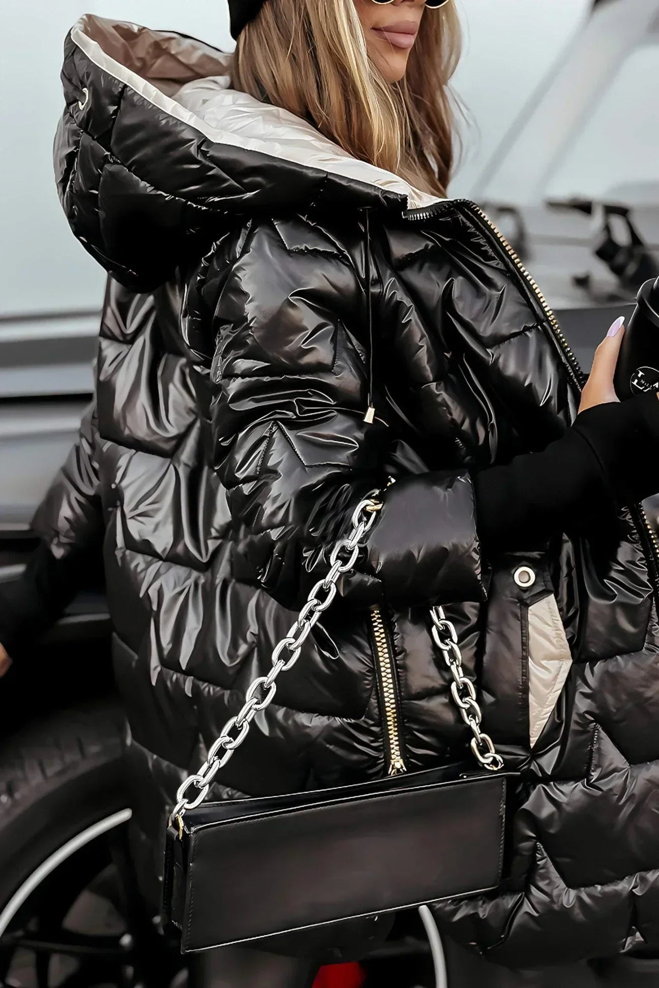 Sophia - Elegant winter coat with hood and padding